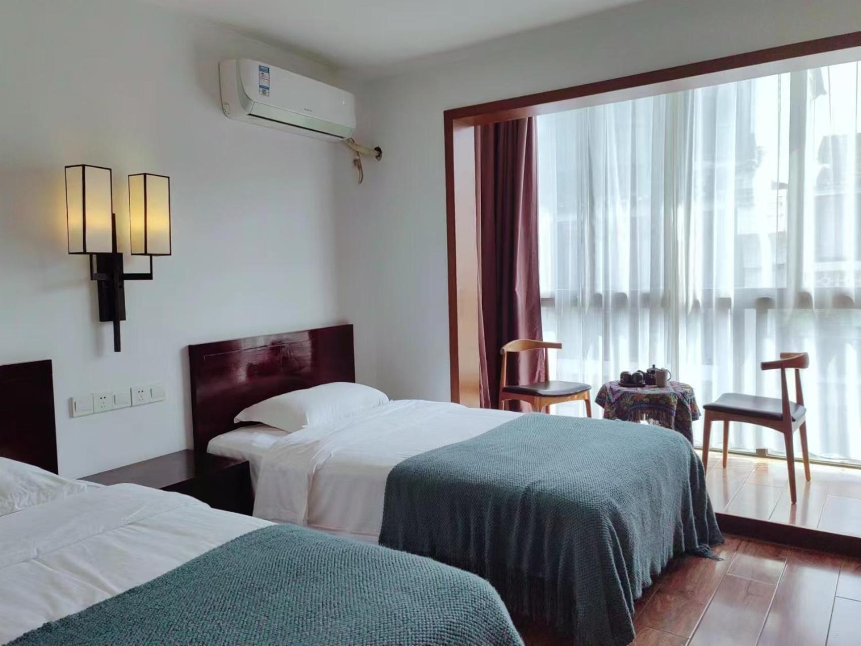 Serene Vale Inn Guilin-Free One Way Pick Up Service To High-Speed Railway Station For 2 Nights Exterior photo