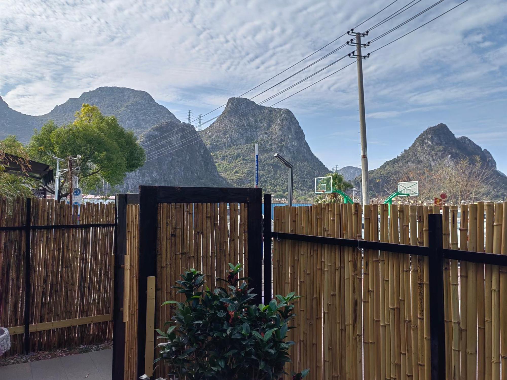 Serene Vale Inn Guilin-Free One Way Pick Up Service To High-Speed Railway Station For 2 Nights Exterior photo